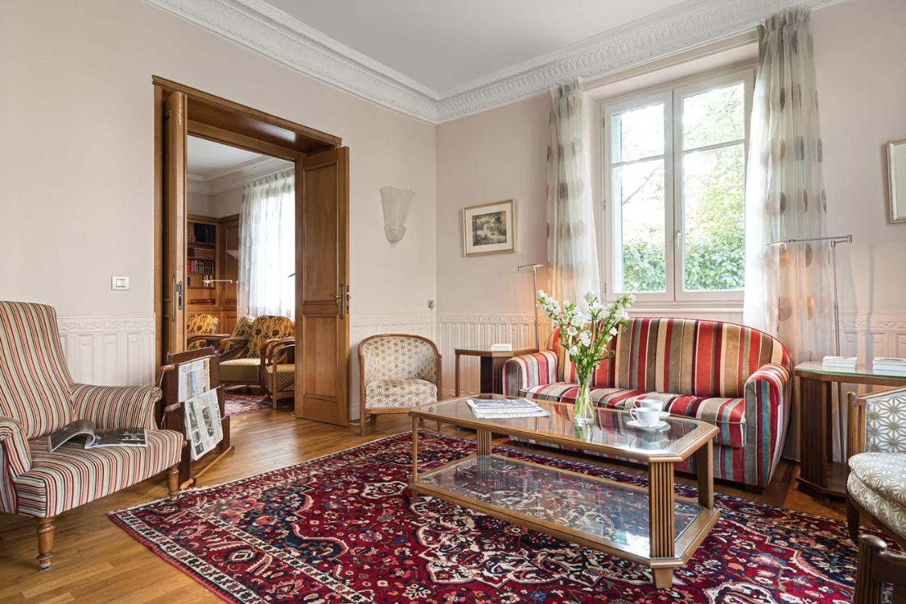 Hôtel Spa Thermalia Châtel-Guyon Esterno foto