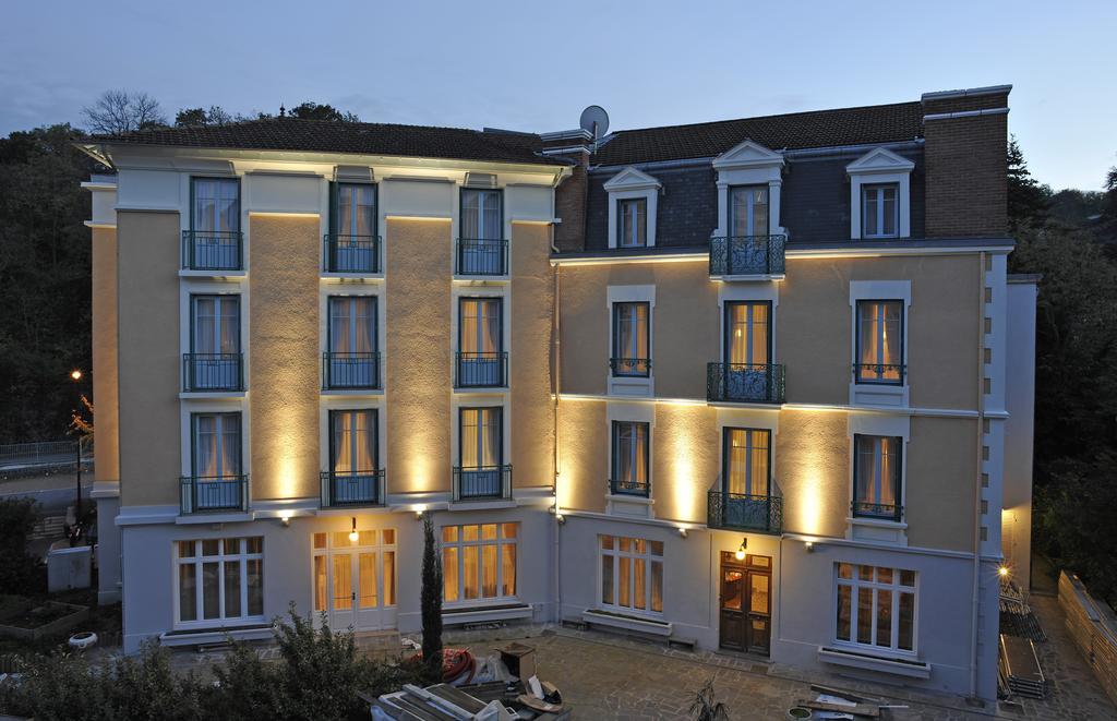 Hôtel Spa Thermalia Châtel-Guyon Esterno foto